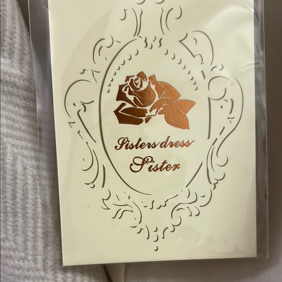 Elegant Women's Cream‎ Jacket - Picture 2 of 4